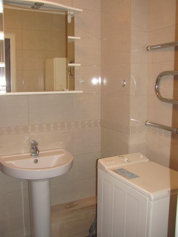 Economy Baltics Apartments - Keldrimaee Tallinn Oda fotoğraf